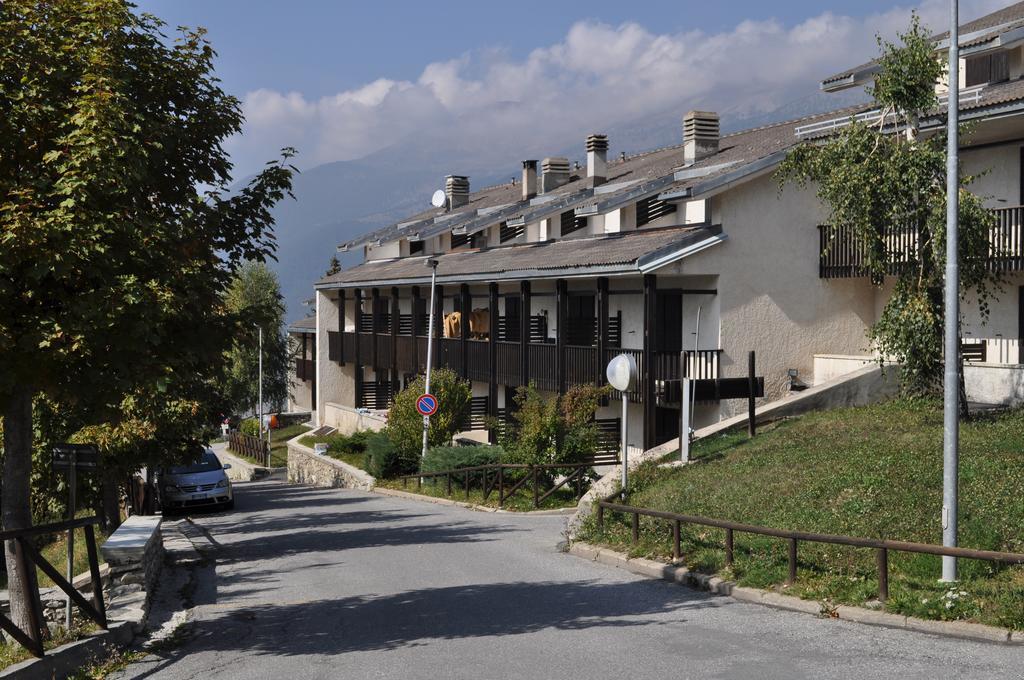 Rustico Nel Complesso Chapelle Apartment Sauze D'Oulx Exterior photo